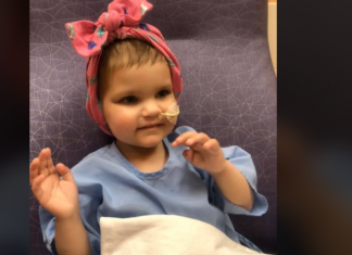 Fallece Callie, la bebé a la que negaron una donación por tener madres lesbianas