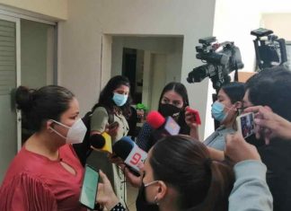 Quitan la custodia de una niña a la madre, por ser lesbiana, y se la dan al padre, maltrador