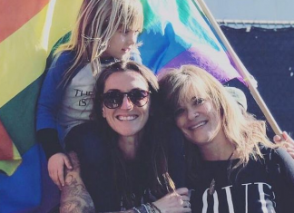 Cómo mi hija de 5 años explicando la Visibilidad Lésbica avergüenza a los lesbófobos