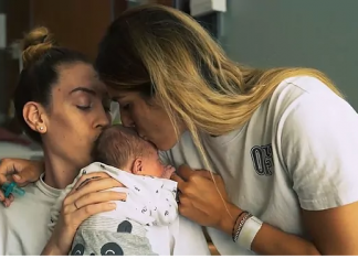 Marta Xargay y Breanna Stewart se convierten en madres de una niña