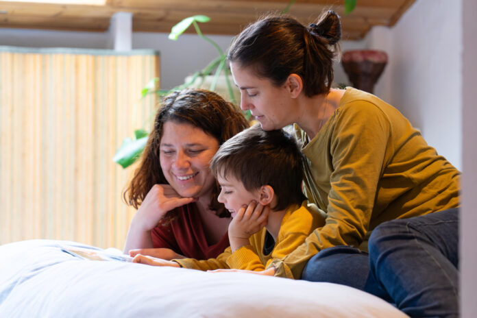 Ser mamás lesbianas de un niño. La nueva masculinidad