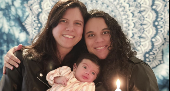 Dos madres venezolanas en España Dos madres venezolanas en España