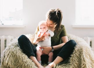 Madres solteras: 5 consejos para sobrevivir madre lesbiana soltera