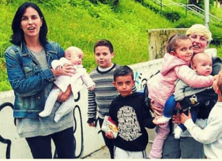 Raquel y Susana. Mamás de 6 hijos 2 mamás de 6 hijos