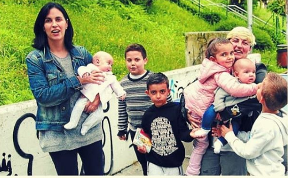 mamas lesbianas de 6 hijos 2 mamás de 6 hijos