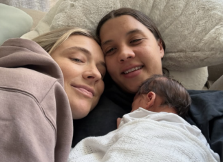 Amor, fútbol y maternidad: Sam Kerr y Kristie Mewis dan la bienvenida a su hijo Jagger Amor, fútbol y maternidad: Sam Kerr y Kristie Mewis dan la bienvenida a su hijo Jagger