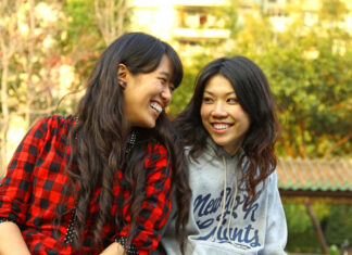 Victoria histórica en Hong Kong: ambas madres reconocidas legalmente tras método ROPA Una pareja de lesbianas en Hong Kong reconocidas como madres legales