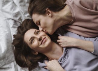 Las 7 dudas más frecuentes de mujeres lesbianas que quieren ser madres Las 7 dadas más frecuentes de mujeres lesbianas que quieren ser madres