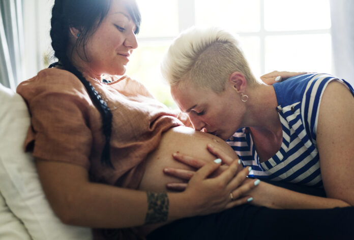 Cuando llegan los hijos: los conflictos más habituales en las parejas de mujeres