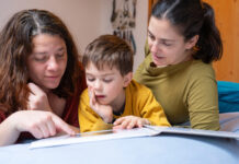 Cuentos para el mes del Orgullo: lecturas infantiles para hablar de amor, familias y diversidad antes de dormir Cuentos para el mes del Orgullo: lecturas infantiles para hablar de amor, familias y diversidad antes de dormir