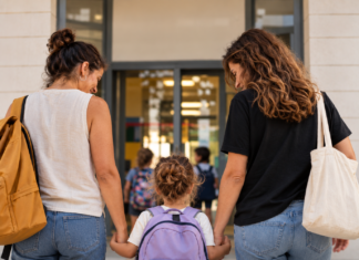 La vuelta al cole de las madres lesbianas: todo lo que todavía nos queda por conseguir